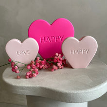 Afbeelding in Gallery-weergave laden, HV ornament heart HAPPY fuchsia L
